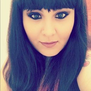 Meet your Posher, Angie